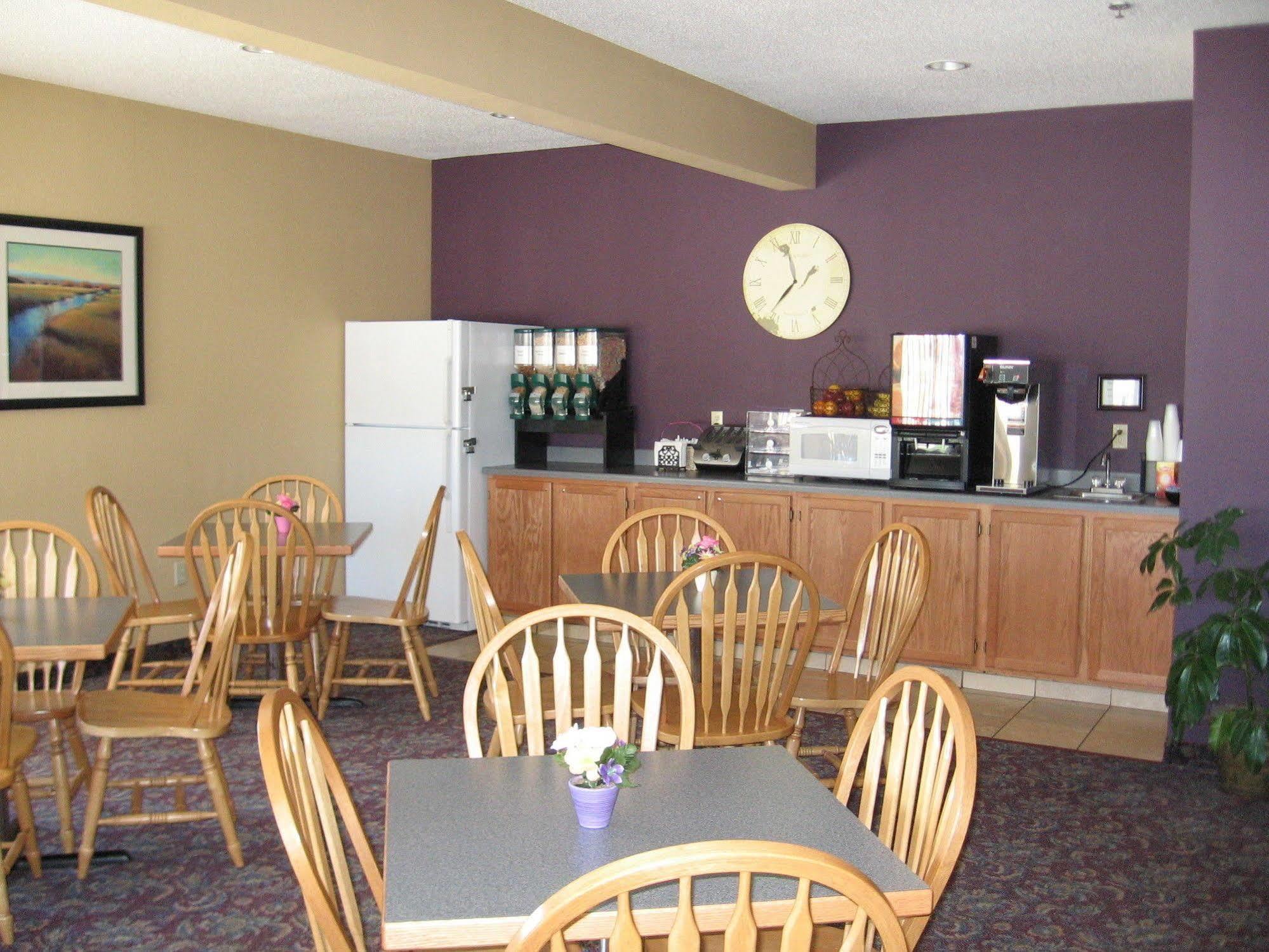 Pocahontas Inn & Suites 外观 照片